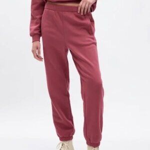 GAP High Rise Boyfriend Joggers in Dry Rose Pink, Size S Tall